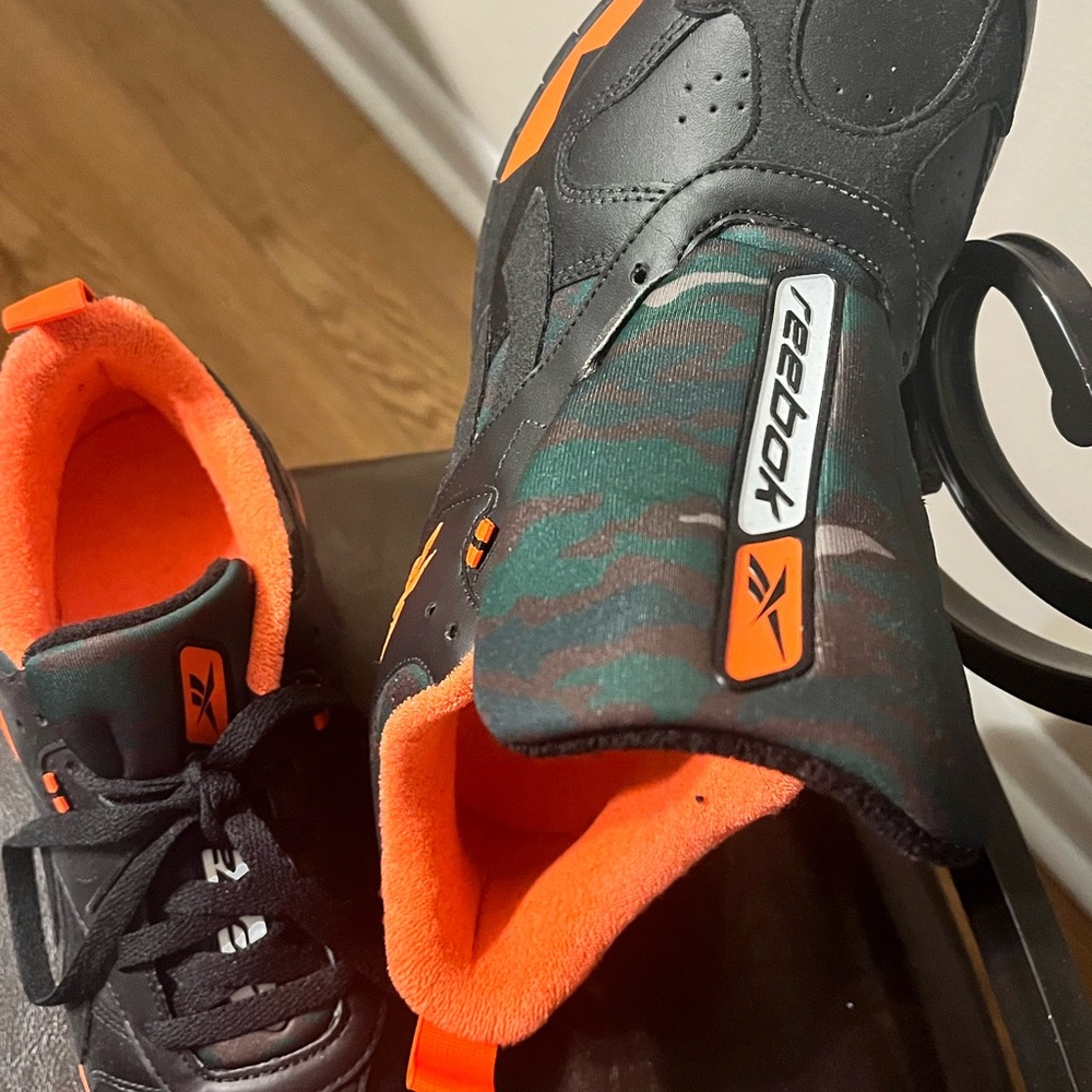 Reebox Black,Orange Camouflage shoes